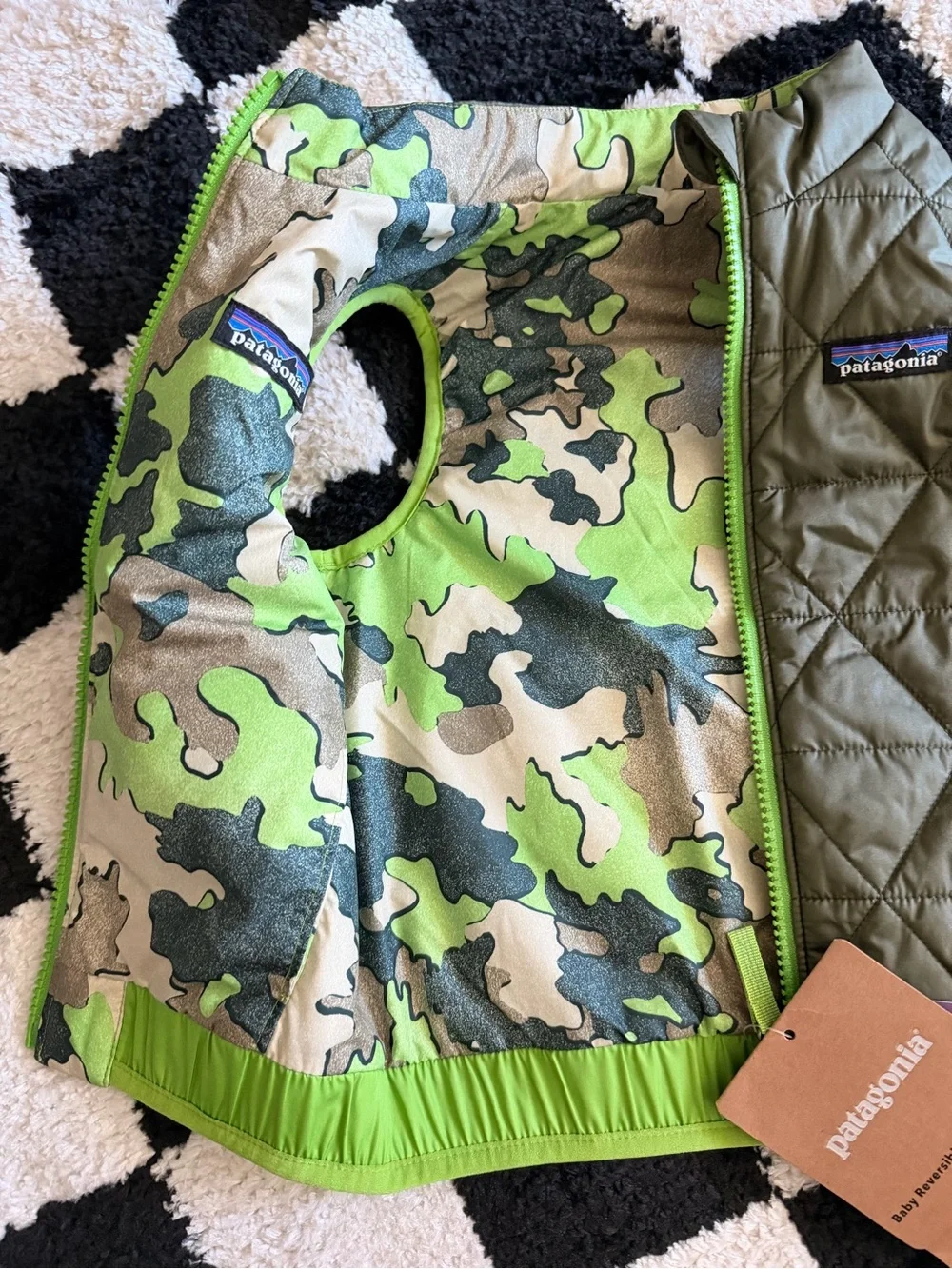 NEW Patagonia camo reversible puffer  vest green gray on other winter snow sz 3